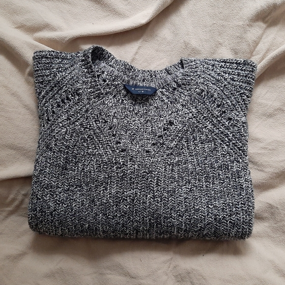 Denver Hayes Knit Sweater (Large) - Picture 2 of 7